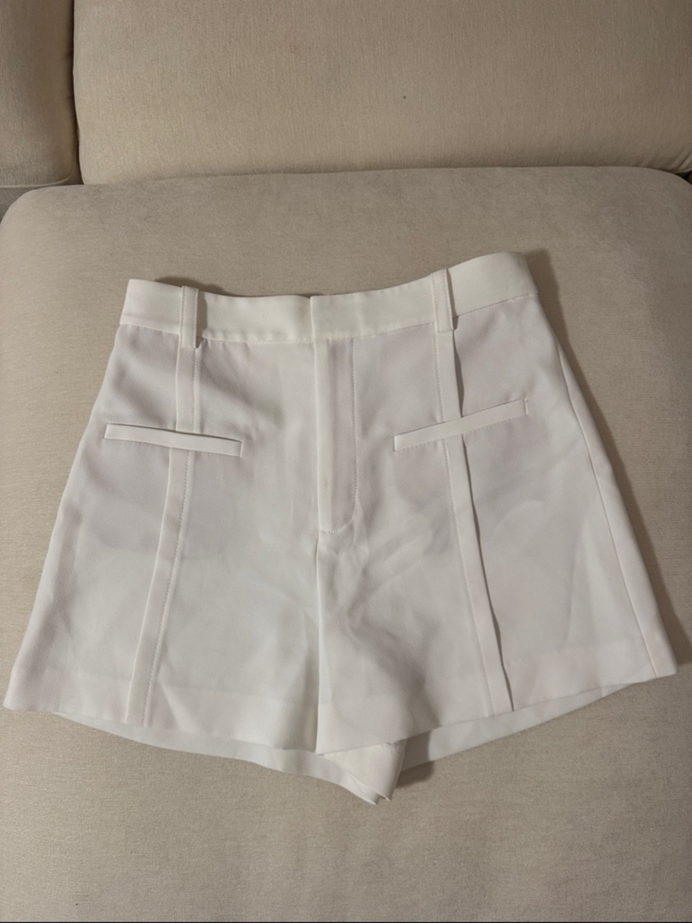 Zara White High Waisted Tailored Shorts - Picture 1 of 3